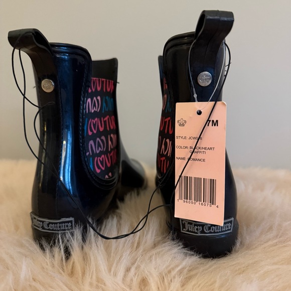 Juicy Couture Black Short Rain Boots. New With Tags. Size 7. Some Damage To Sole - Picture 3 of 7